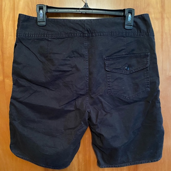 Men’s Quicksilver Shorts - Picture 2 of 2